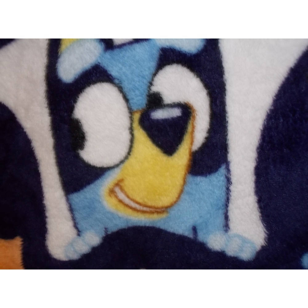 Bluey and Bingo Fleece Throw Blanket Navy Blue Stars Kids Bedding Snuggle Soft